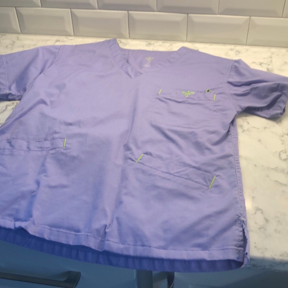Med Couture Scrub Top 💜